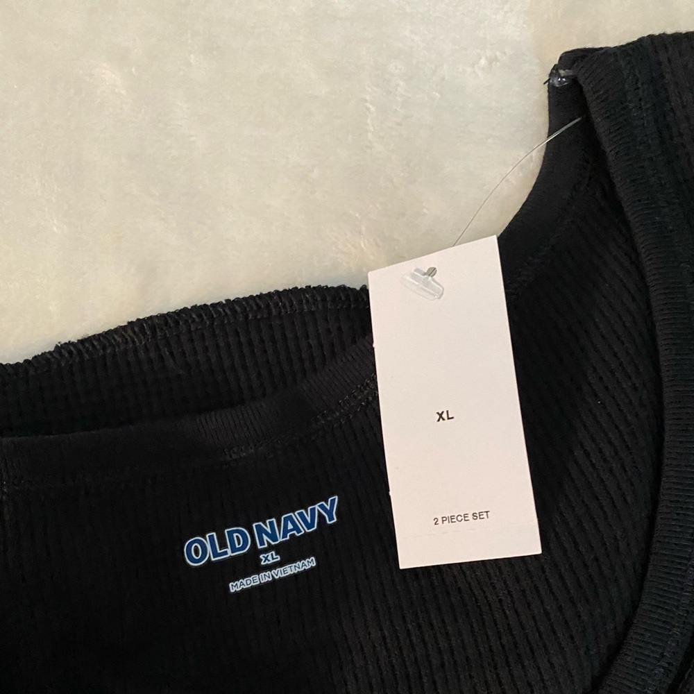 Old Navy XL long sleeve thermal shirts